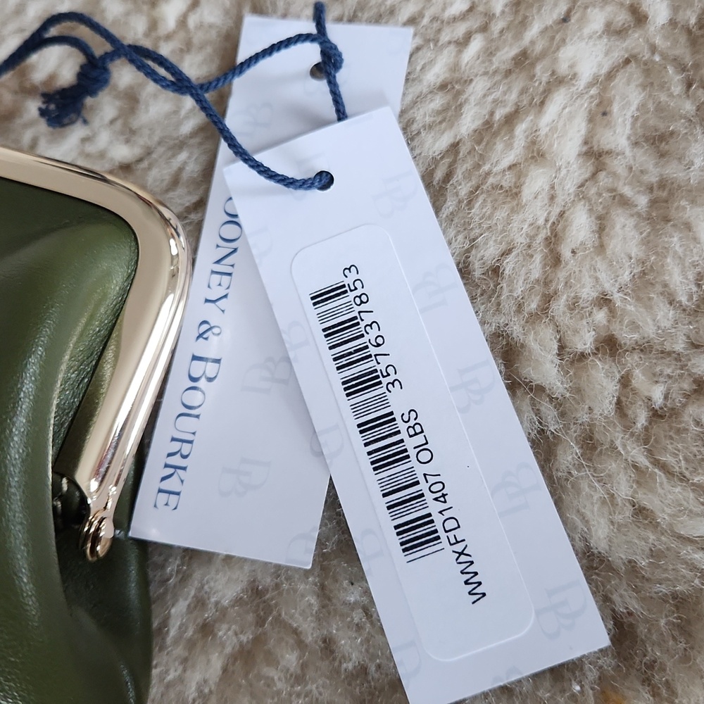 NWT Dooney & Bourke Olive Green Leather Kisslock Large Framed Purse π«πβ€οΈπ - Picture 16 of 16